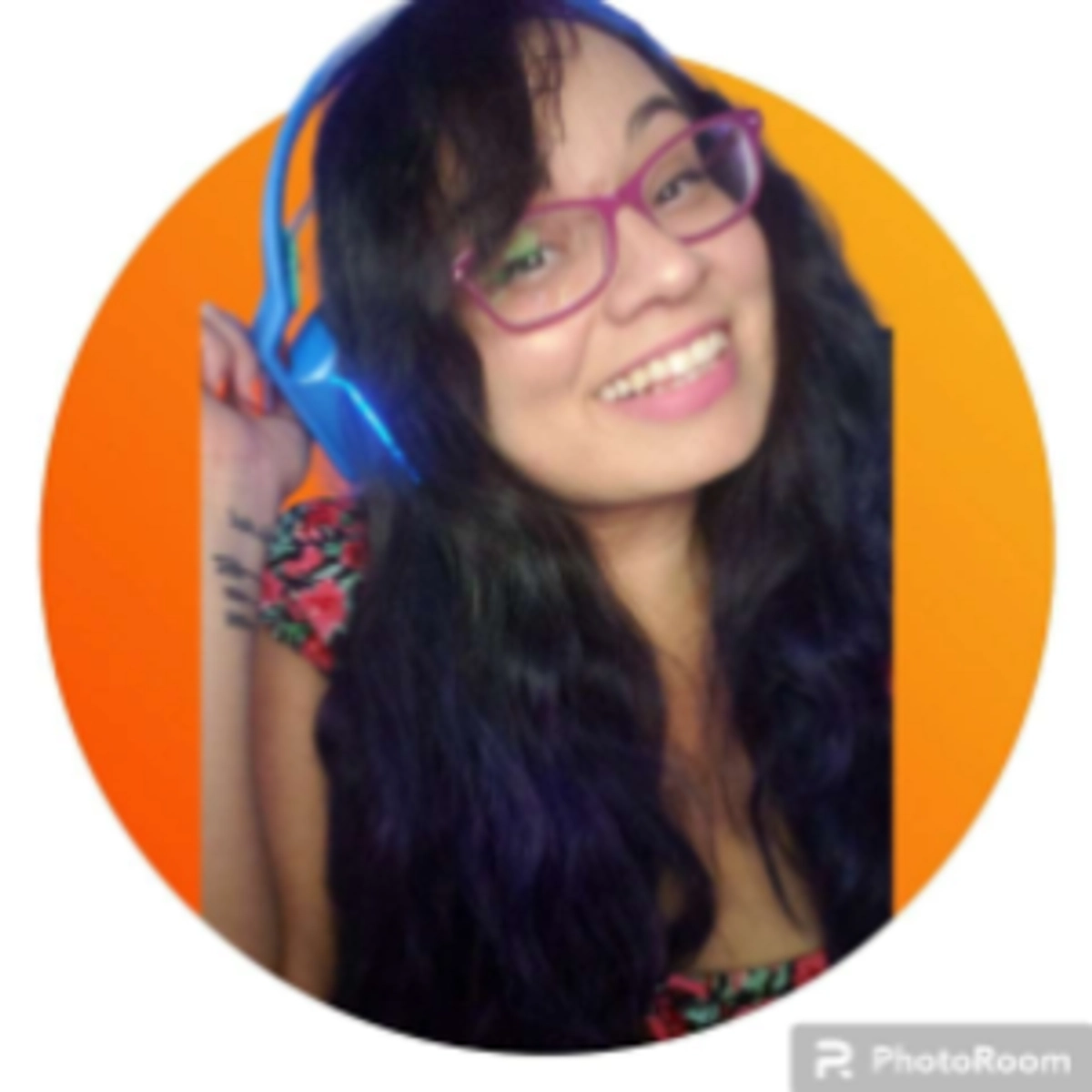 Throne profile picture for @sarita