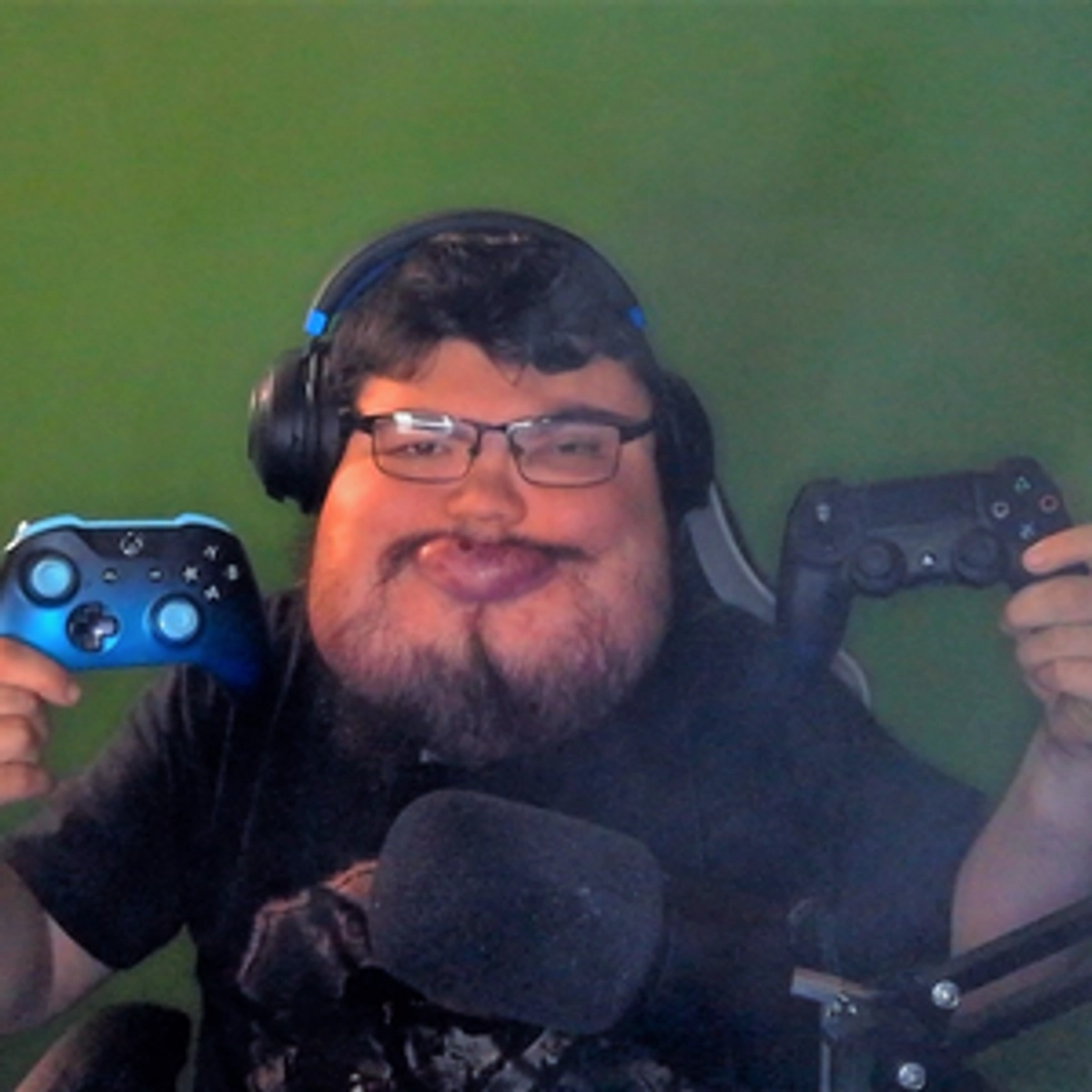 Throne profile picture for @pumba