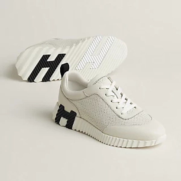 Bouncing sneaker