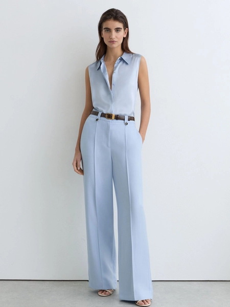 Silk Sleeveless Shirt in Light Blue - Size AU 4