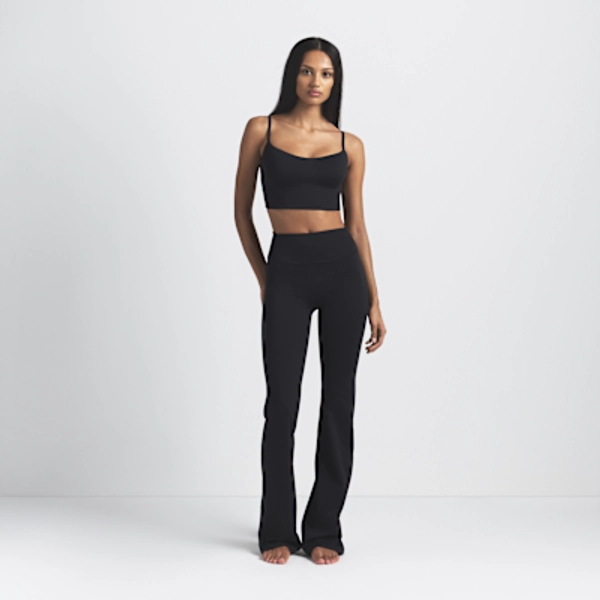 NikeSKIMS Matte Women's High-Waisted Slim Flared Leggings