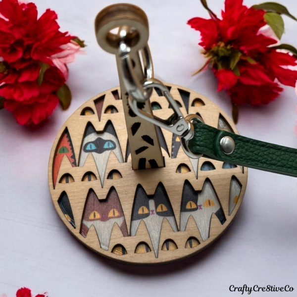 Cats Meow Portable Yarn Holder, Wood Wrist Yarn Holder With Leather Wristband, Yarn Holder for Crocheting, Crocheting Gift for Craft Lover - Etsy