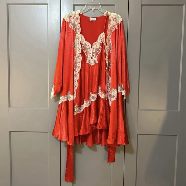 Vtg NATORI Peignoir Set Satin Lace Trim Nieman Marcus Nightgown & Robe Sz Small