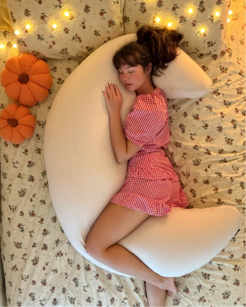 The MoonSpoon™ - Original Cuddle Body Pillow - Champagne