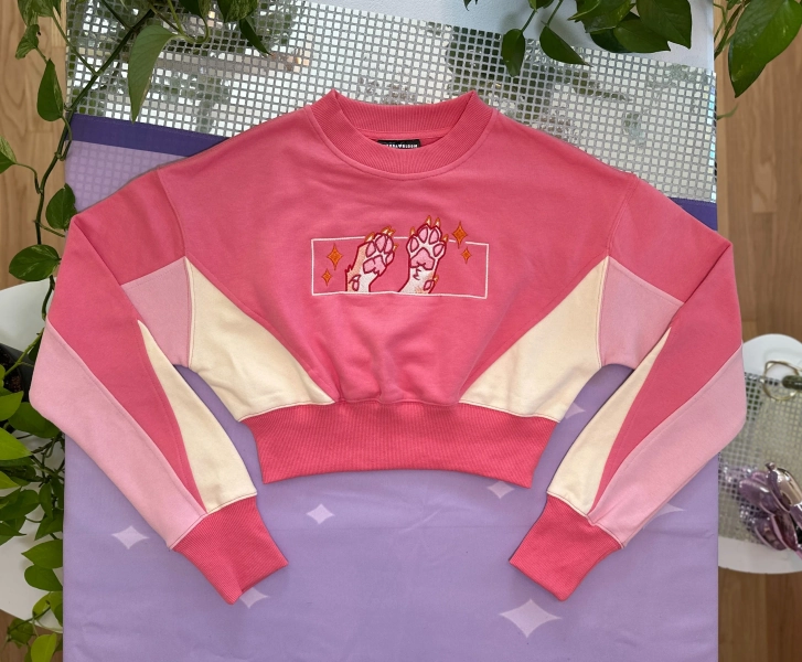 Pink crewneck | Aurora Bloom Studios♡