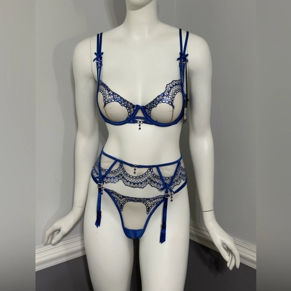 New Honey Birdette 3 Piece Romy Blue Lingerie Set Size 34C, Belt S, G String XS
