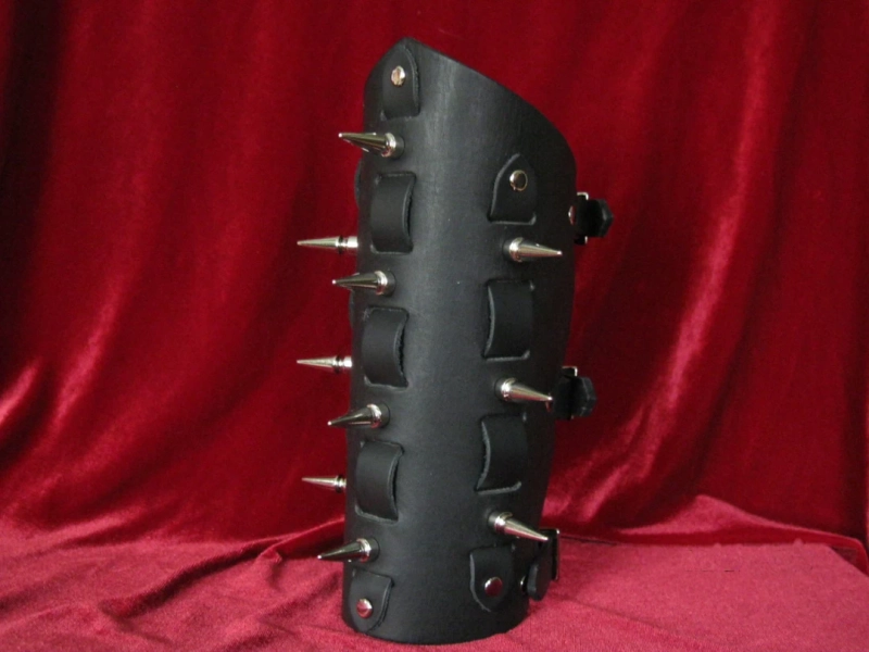 Road Warrior Black Leather Gauntlet