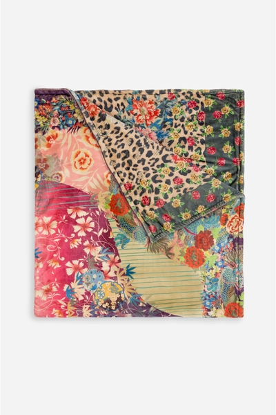 Laurel Canyon Cozy Blanket