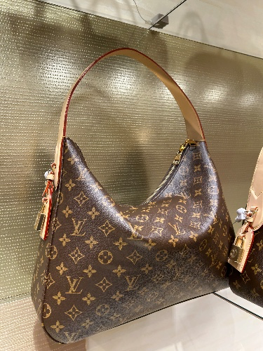 LV bag 