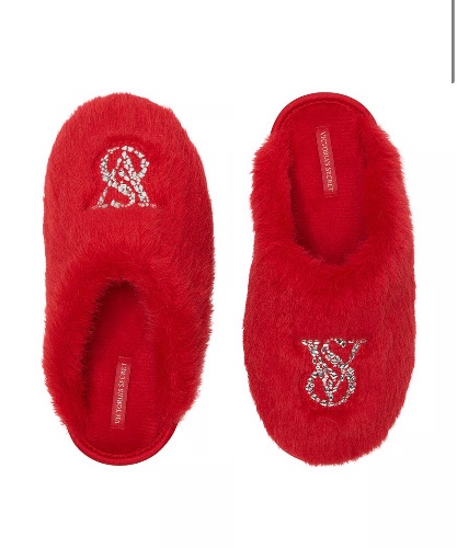 Luxe Plush Closed-Toe Slippers