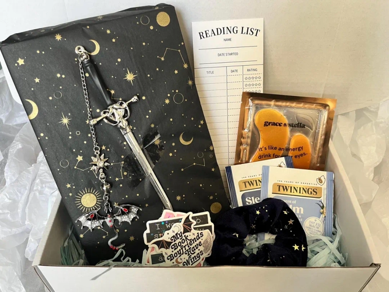 FANTASY Blind Date With a Book Box Hamper