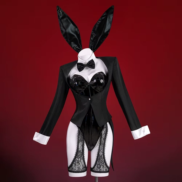 Marin Kitagawa bunny costume >-<