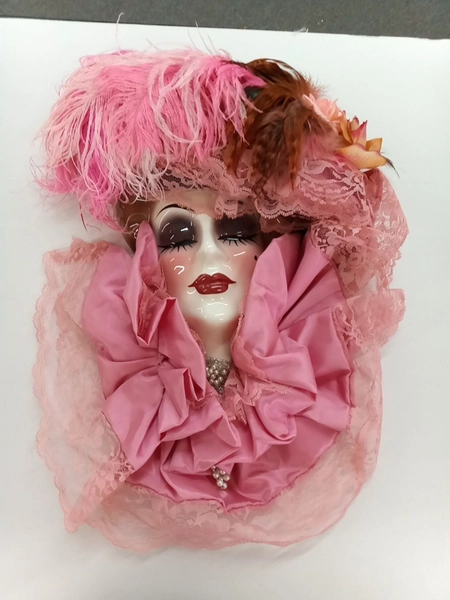 Unique Creations? Vintage Pink Ceramic Lady Face Mask Hanging Wall Art