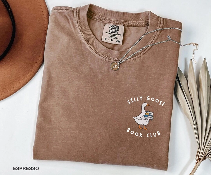 Book Lover Shirt, Bookish Shirt, Book Aesthetic, Comfort Colors, Reading Club, Bookworm Shirt, Gift for Readers, Gift for Book Lover - Etsy