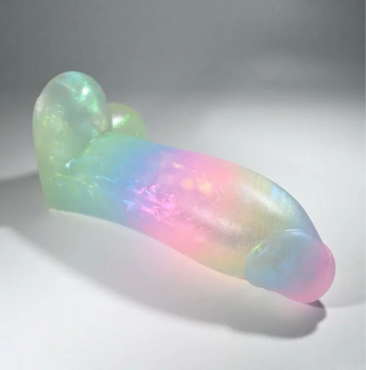 Custom Opalescent Toy 😻