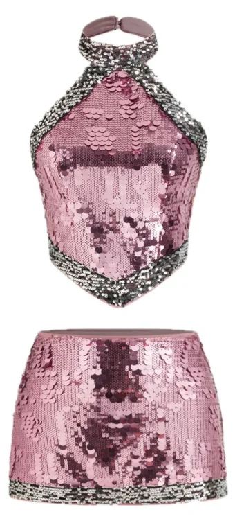 Pink sparkling outfit 