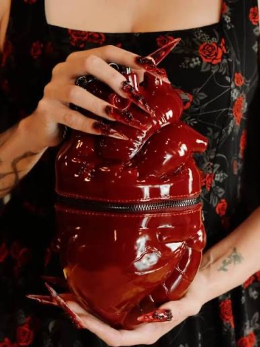 Chalice heart bag 