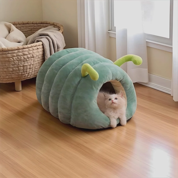 Caterpillar Pet Bed: Winter Warm Enclosed Cat & Small Dog Tent