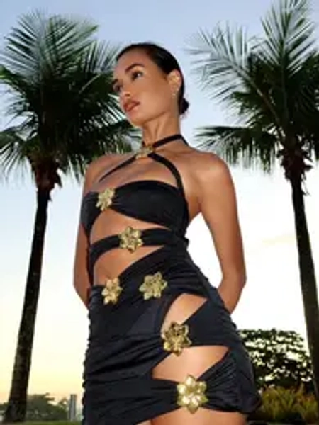 Women's Hollow Cut-Out Halter One-Piece Swimsuit Set, Sexy Flower Buckle Bikini, Sleeveless Ruched Design, All Seasons Beachwear, Halter Bathing Suits, Floral Swimwear, Cutout Swim Suit