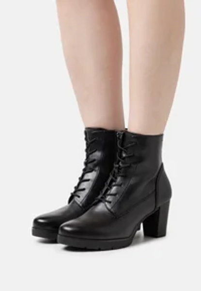 Botines con cordones - black