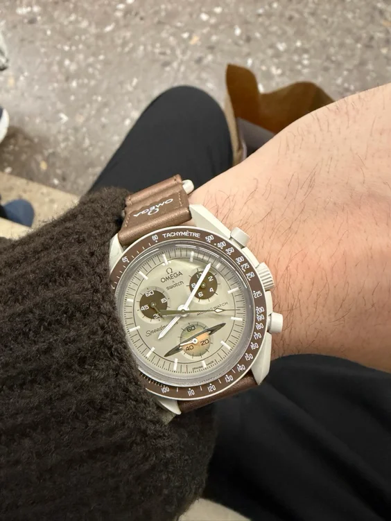 Omega x Swatch Jupites