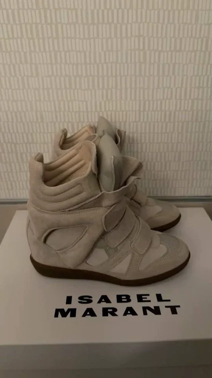 BEKETT SNEAKERS
