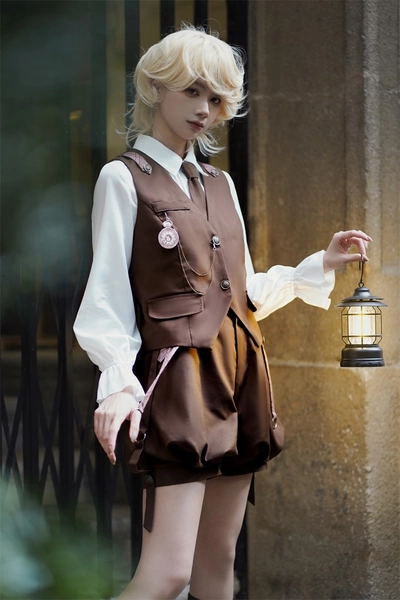 The Elegant Rabbit Detective Ouji Blouse, Vest and Shorts