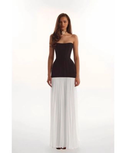 Women's Dress With A Pleated Skirt