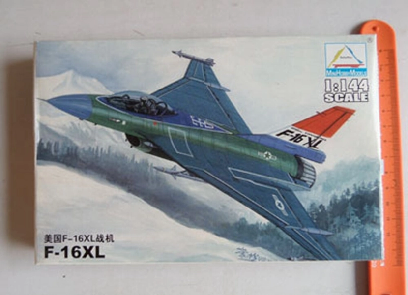 1/144 Plastic Model Kits US F-16XL fighter 80423 Assembled Aircraft