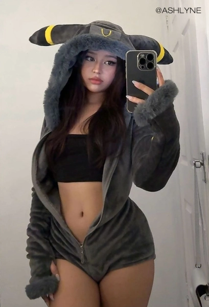 Umbreon onesie ♥