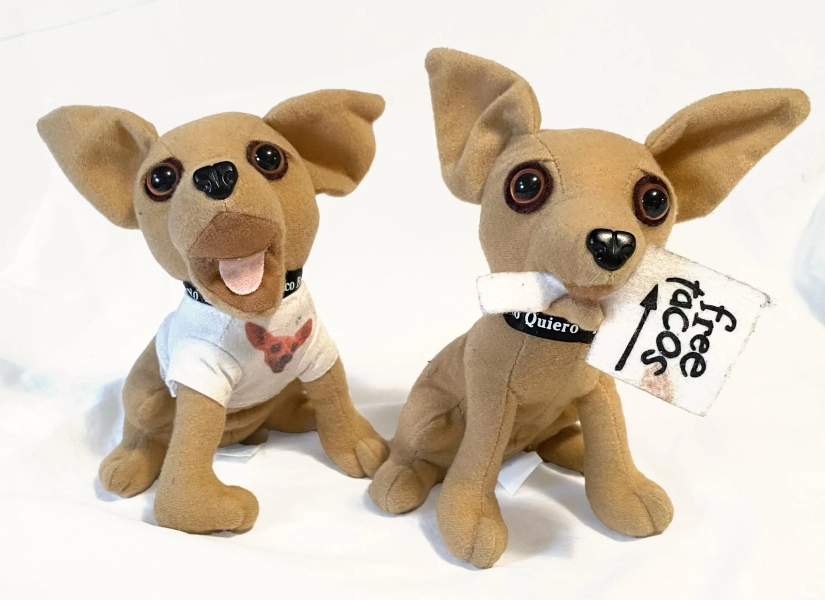 Collectible 90s Taco Bell Chihuahua Plush Toy - Nostalgic Applause Yo Quiero Dog Set