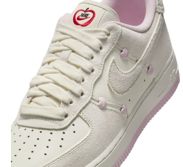 Nike AF1 valentine's day