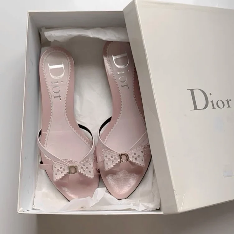 heels ⋆˚꩜｡