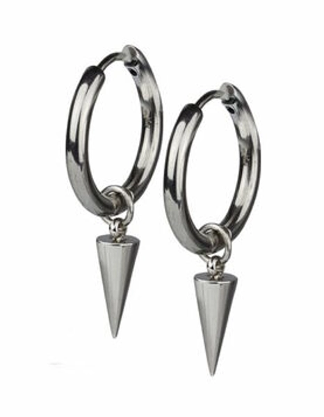 Boucles d'oreilles gothiques anneaux avec une pointe