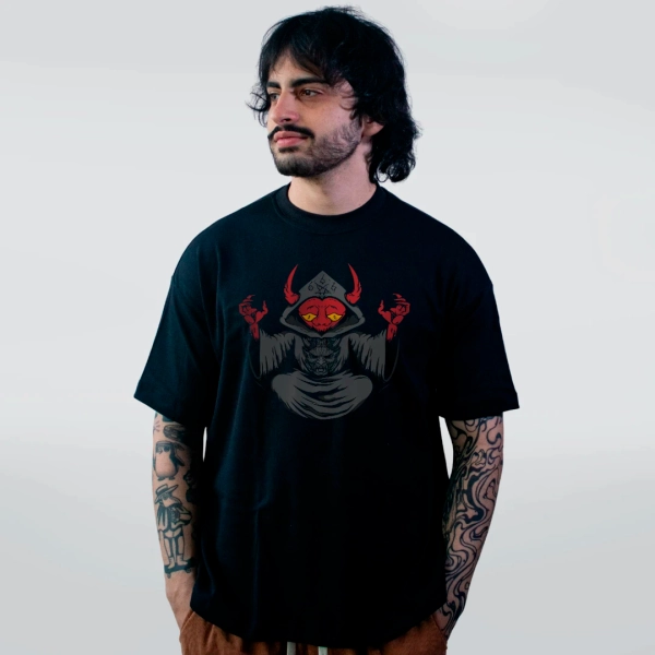 CAMISETA OVERSIZED PRETA - CHARMÃO BELZEBUTH