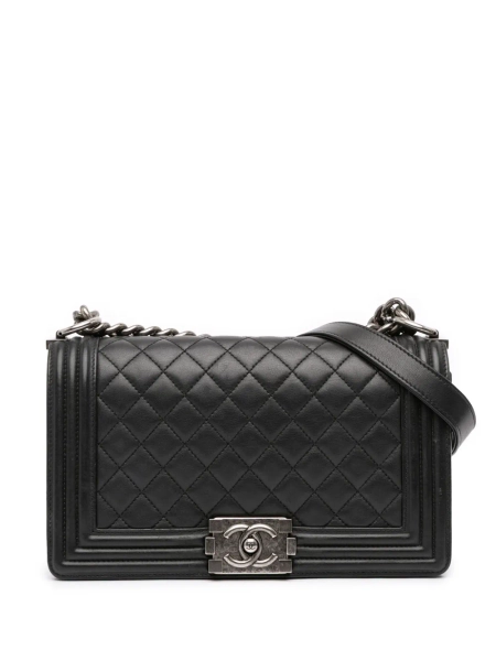 CHANEL Pre-Owned 2018 Old Medium Quilted Lambskin Boy Flap crossbody bag | One Size