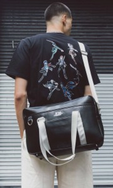 P30 Messenger Bag