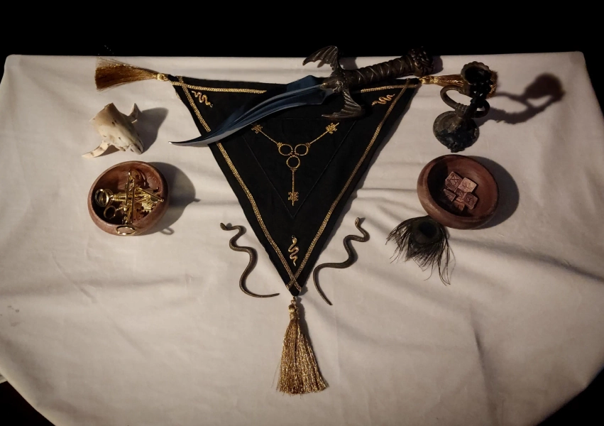 Hekate's Altar Cloth small size * Triple Goddess Altar Tool * Pagan Shrine * Witchcraft Altar Cloth