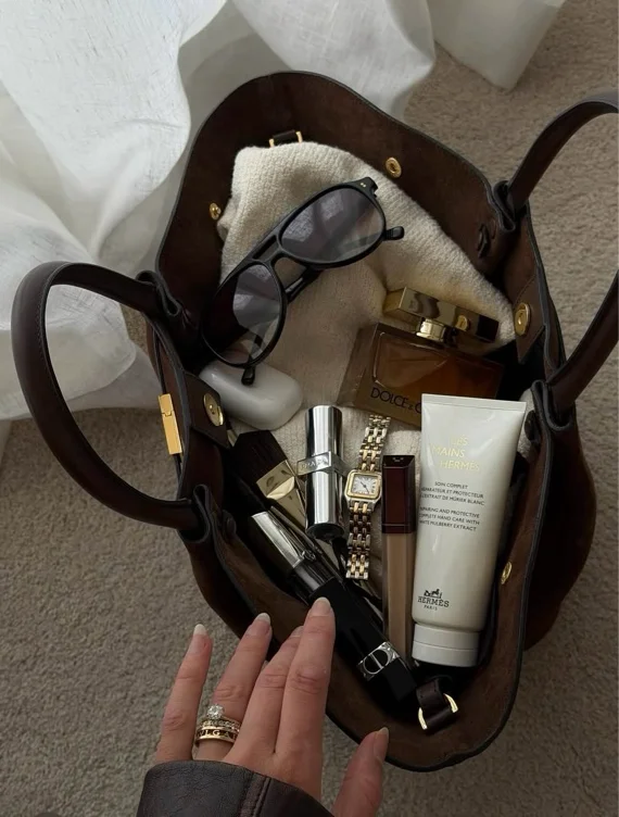 👜 ☆