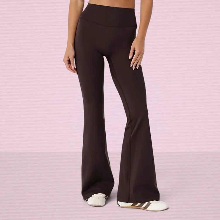 Form Invisible Scrunch Flare Leggings 