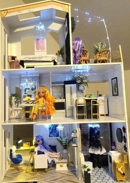 Doll house!