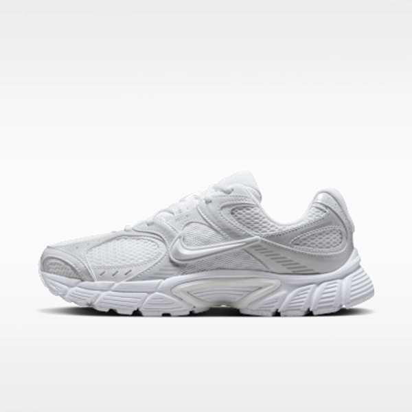 Nike V5 RNR Zapatillas con detalles de diseño reflectante - Mujer