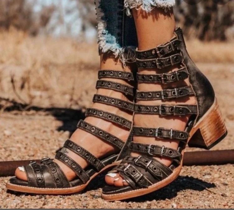 Super cute gladiator heels 