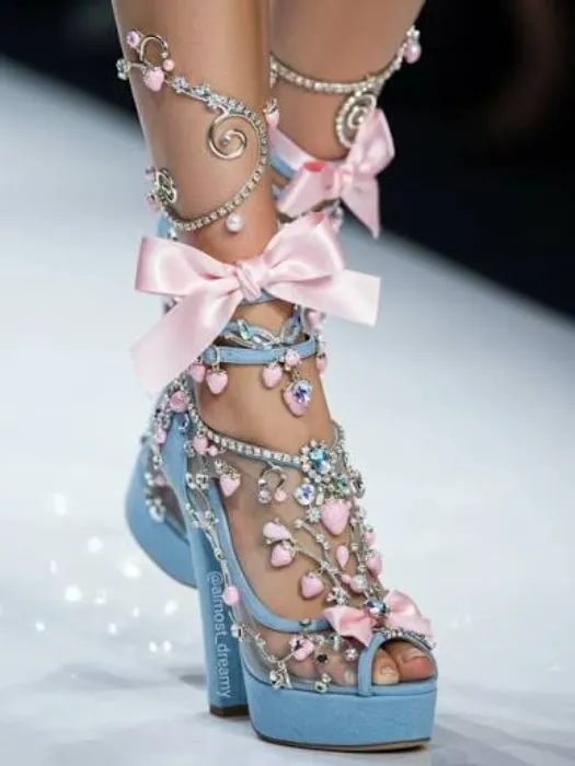 ✨️111✨️ ✨️Heels✨️
