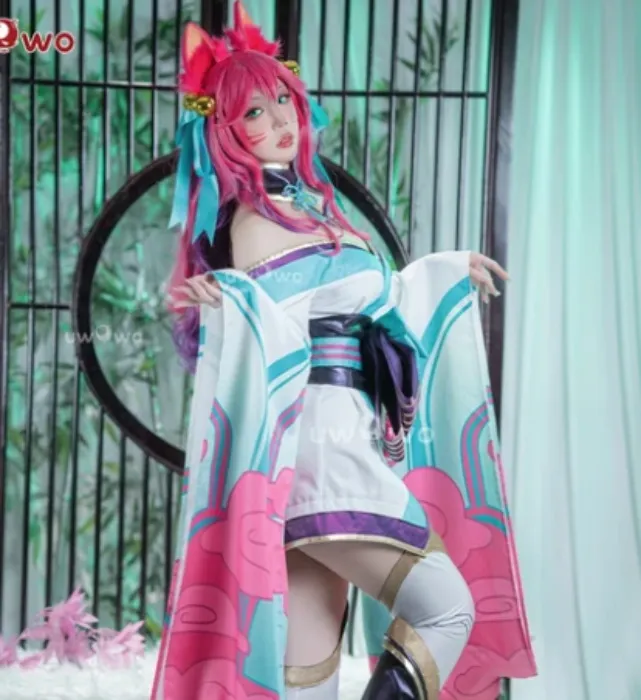 Spirit Blossom Ahri Cosplay Costume