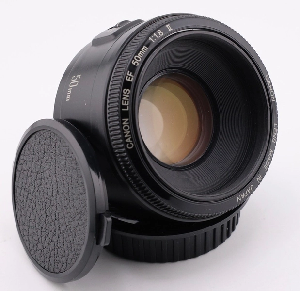 Canon EF 50mm 1.8 II Prime