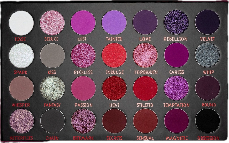 Tainted luomiväripaletti