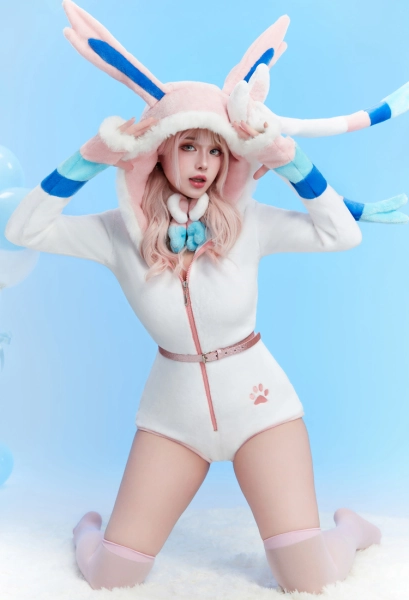 Sylveon Cosplay
