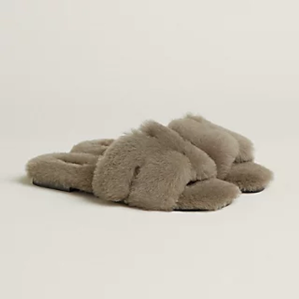 Oran sandal