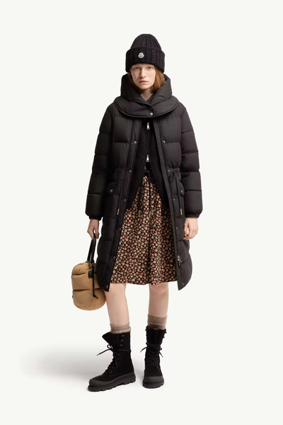 Pic Hooded Long Down Jacket Size: 00